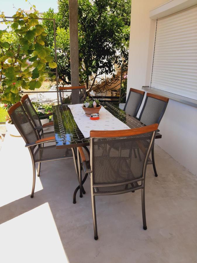 Apartment Luna Trogir Exterior foto